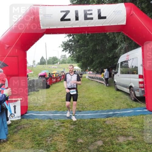 21.06.2025 - 27. Vierlanden-Triathlon MichiJ http://msf.ph/oto/8049730 15.06.2026 14:27:38 Ziel 1239, 1299 meine-sportfotos.de