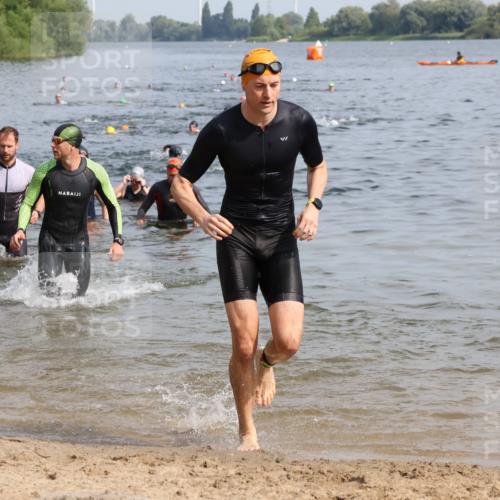 15.06.2025 - 27. Vierlanden-Triathlon Lena Gebhardt http://msf.ph/oto/8049939 15.06.2025 09:55:53 Schwimmen 280, 283, 300, 303, 308, 310, 312, 322, 331, 338 meine-sportfotos.de