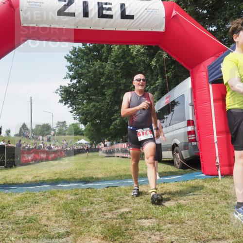 21.06.2025 - 27. Vierlanden-Triathlon KatJ http://msf.ph/oto/8052075 15.06.2025 11:46:37 Ziel 516 meine-sportfotos.de