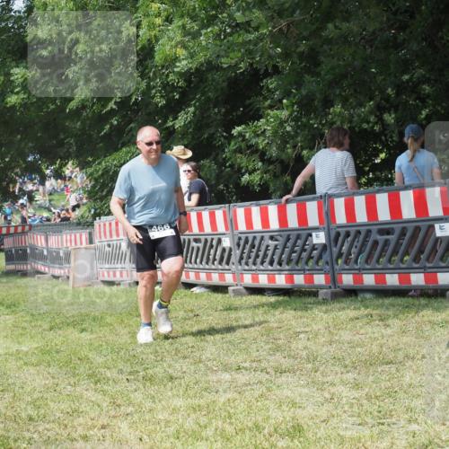 21.06.2025 - 27. Vierlanden-Triathlon KatJ http://msf.ph/oto/8052128 15.06.2025 11:48:46 Ziel 466, 510 meine-sportfotos.de