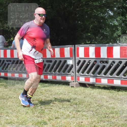 21.06.2025 - 27. Vierlanden-Triathlon KatJ http://msf.ph/oto/8052240 15.06.2025 11:52:49 Ziel 459, 593, 616 meine-sportfotos.de