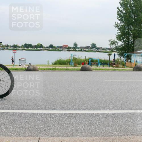 15.06.2025 - 27. Vierlanden-Triathlon H.Heesch http://msf.ph/oto/8052359 15.06.2025 10:57:28 Radfahren 149, 491, 566 meine-sportfotos.de