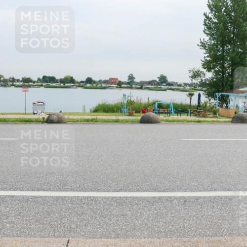 15.06.2025 - 27. Vierlanden-Triathlon H.Heesch http://msf.ph/oto/8052376 15.06.2025 10:57:39 Radfahren 48, 494, 507, 753 meine-sportfotos.de
