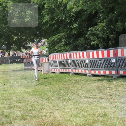 21.06.2025 - 27. Vierlanden-Triathlon KatJ http://msf.ph/oto/8052377 15.06.2025 11:56:18 Ziel 553 meine-sportfotos.de