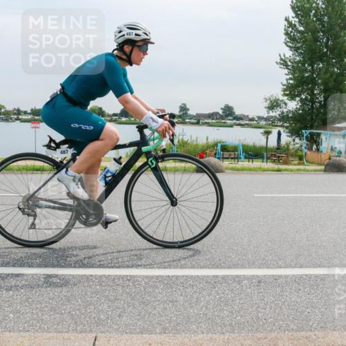15.06.2025 - 27. Vierlanden-Triathlon H.Heesch http://msf.ph/oto/8052420 15.06.2025 10:58:17 Radfahren 476, 487, 632 meine-sportfotos.de