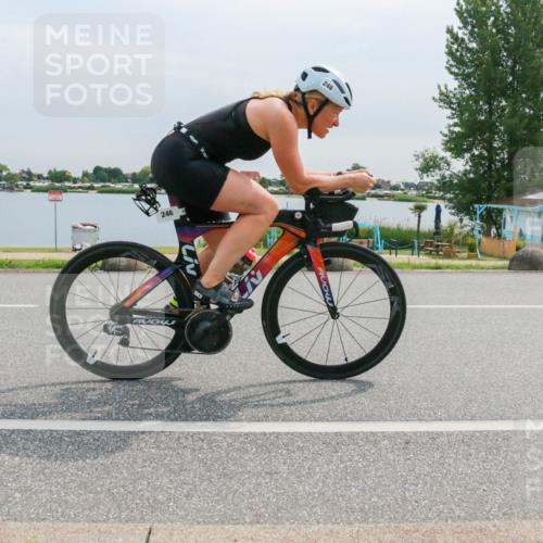 15.06.2025 - 27. Vierlanden-Triathlon H.Heesch http://msf.ph/oto/8052447 15.06.2025 10:58:46 Radfahren 246 meine-sportfotos.de