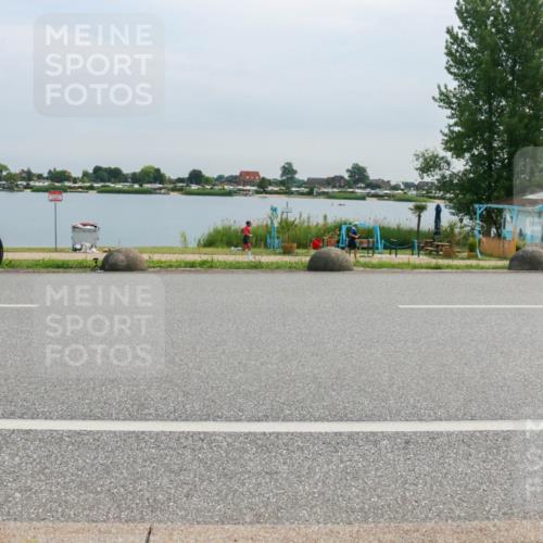 15.06.2025 - 27. Vierlanden-Triathlon H.Heesch http://msf.ph/oto/8052451 15.06.2025 10:58:54 Radfahren 23, 471, 477, 595 meine-sportfotos.de
