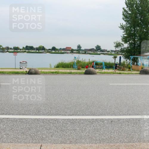 15.06.2025 - 27. Vierlanden-Triathlon H.Heesch http://msf.ph/oto/8052453 15.06.2025 10:58:55 Radfahren 23, 471, 477, 595 meine-sportfotos.de