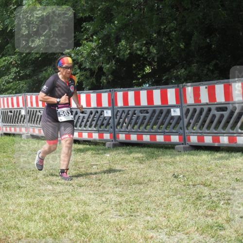 21.06.2025 - 27. Vierlanden-Triathlon KatJ http://msf.ph/oto/8052465 15.06.2025 11:57:36 Ziel 478, 563 meine-sportfotos.de
