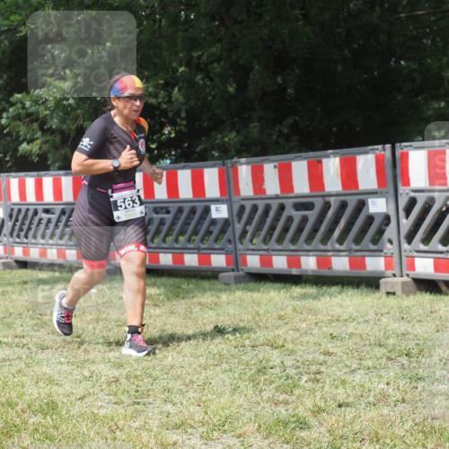 21.06.2025 - 27. Vierlanden-Triathlon KatJ http://msf.ph/oto/8052475 15.06.2025 11:57:37 Ziel 478, 563 meine-sportfotos.de