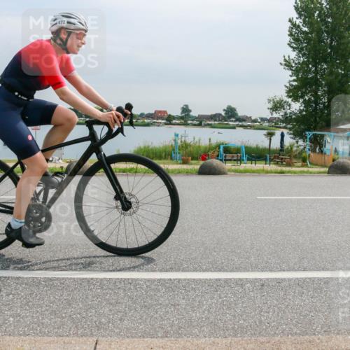 15.06.2025 - 27. Vierlanden-Triathlon H.Heesch http://msf.ph/oto/8052485 15.06.2025 10:59:20 Radfahren 131, 445, 472, 582 meine-sportfotos.de
