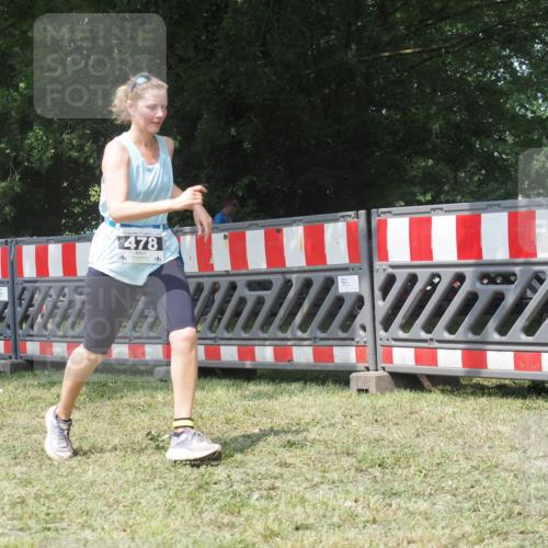 21.06.2025 - 27. Vierlanden-Triathlon KatJ http://msf.ph/oto/8052486 15.06.2025 11:57:41 Ziel 478 meine-sportfotos.de