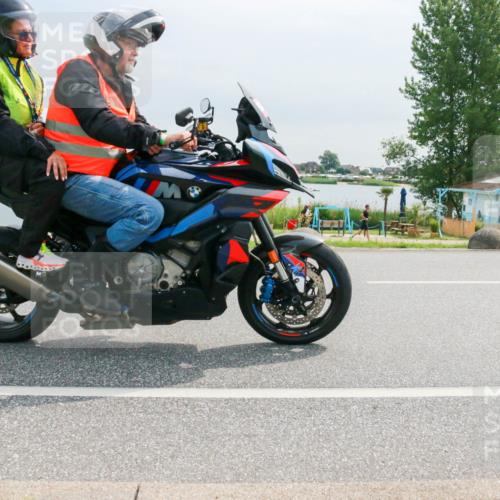 15.06.2025 - 27. Vierlanden-Triathlon H.Heesch http://msf.ph/oto/8052504 15.06.2025 10:59:35 Radfahren 206, 220, 526, 611, 652, 775 meine-sportfotos.de