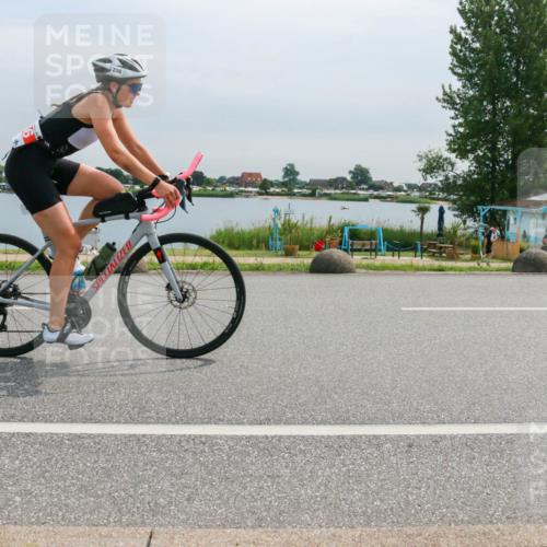 15.06.2025 - 27. Vierlanden-Triathlon H.Heesch http://msf.ph/oto/8052519 15.06.2025 10:59:37 Radfahren 206, 220, 526, 611, 652, 775 meine-sportfotos.de