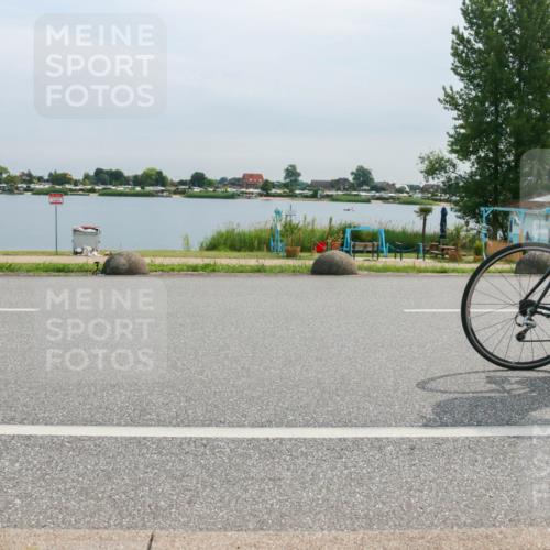 15.06.2025 - 27. Vierlanden-Triathlon H.Heesch http://msf.ph/oto/8052525 15.06.2025 10:59:45 Radfahren 371, 459, 483, 630 meine-sportfotos.de