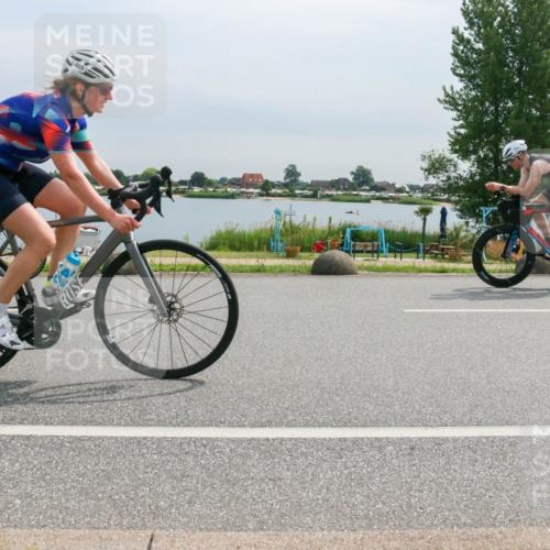 15.06.2025 - 27. Vierlanden-Triathlon H.Heesch http://msf.ph/oto/8052577 15.06.2025 11:00:32 Radfahren 157, 227, 489, 571, 638, 650 meine-sportfotos.de