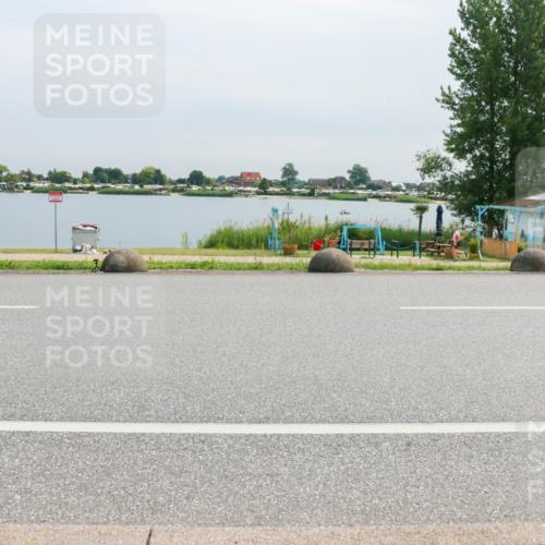 15.06.2025 - 27. Vierlanden-Triathlon H.Heesch http://msf.ph/oto/8052731 15.06.2025 11:00:59 Radfahren 203 meine-sportfotos.de