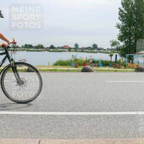15.06.2025 - 27. Vierlanden-Triathlon H.Heesch http://msf.ph/oto/8052750 15.06.2025 11:01:01 Radfahren 203 meine-sportfotos.de