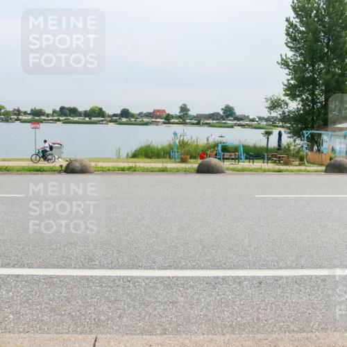15.06.2025 - 27. Vierlanden-Triathlon H.Heesch http://msf.ph/oto/8052840 15.06.2025 11:01:17 Radfahren 123, 200, 484, 618 meine-sportfotos.de