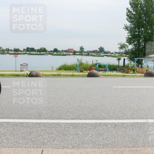 15.06.2025 - 27. Vierlanden-Triathlon H.Heesch http://msf.ph/oto/8052857 15.06.2025 11:01:24 Radfahren 501, 542, 644 meine-sportfotos.de