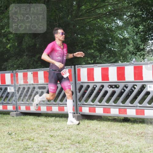 21.06.2025 - 27. Vierlanden-Triathlon KatJ http://msf.ph/oto/8052870 15.06.2025 12:11:52 Ziel 158 meine-sportfotos.de