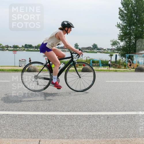15.06.2025 - 27. Vierlanden-Triathlon H.Heesch http://msf.ph/oto/8052878 15.06.2025 11:01:43 Radfahren 90, 537 meine-sportfotos.de