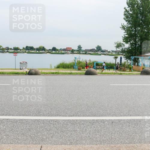 15.06.2025 - 27. Vierlanden-Triathlon H.Heesch http://msf.ph/oto/8052939 15.06.2025 11:02:38 Radfahren 771 meine-sportfotos.de