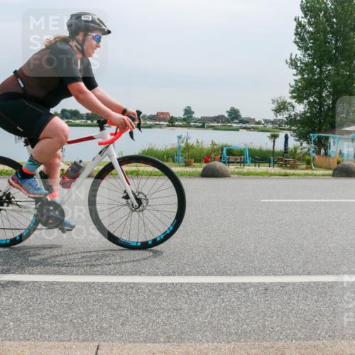 15.06.2025 - 27. Vierlanden-Triathlon H.Heesch http://msf.ph/oto/8052951 15.06.2025 11:02:43 Radfahren 522, 529, 735, 771 meine-sportfotos.de