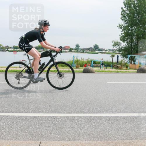 15.06.2025 - 27. Vierlanden-Triathlon H.Heesch http://msf.ph/oto/8052977 15.06.2025 11:02:51 Radfahren 493, 510, 519, 532, 594, 628, 634, 639, 725 meine-sportfotos.de
