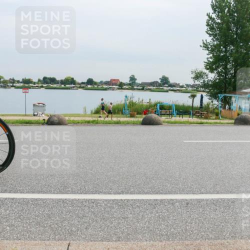15.06.2025 - 27. Vierlanden-Triathlon H.Heesch http://msf.ph/oto/8052983 15.06.2025 11:02:54 Radfahren 493, 519, 532, 594, 628, 634, 639, 725 meine-sportfotos.de