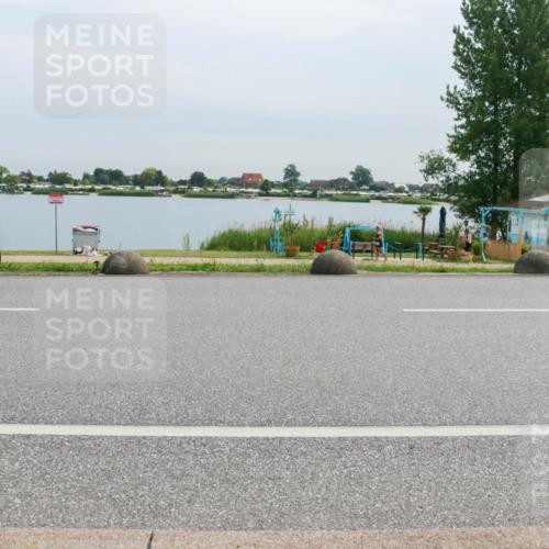 15.06.2025 - 27. Vierlanden-Triathlon H.Heesch http://msf.ph/oto/8052992 15.06.2025 11:03:01 Radfahren 49, 626, 712, 736 meine-sportfotos.de