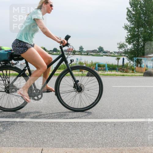 15.06.2025 - 27. Vierlanden-Triathlon H.Heesch http://msf.ph/oto/8053011 15.06.2025 11:03:05 Radfahren 49, 604, 626, 712, 736, 761 meine-sportfotos.de