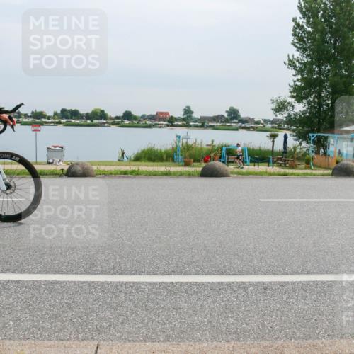 15.06.2025 - 27. Vierlanden-Triathlon H.Heesch http://msf.ph/oto/8053028 15.06.2025 11:03:13 Radfahren 138, 176, 661, 677, 764 meine-sportfotos.de