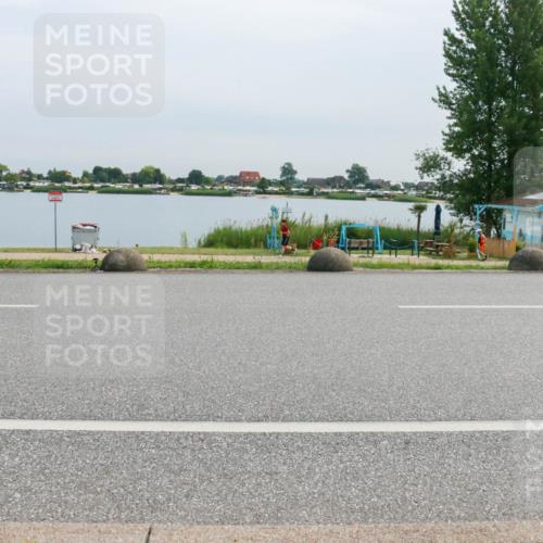 15.06.2025 - 27. Vierlanden-Triathlon H.Heesch http://msf.ph/oto/8053041 15.06.2025 11:03:34 Radfahren 159, 210, 715 meine-sportfotos.de