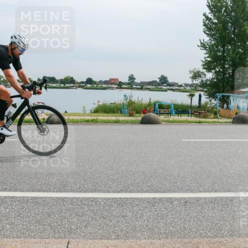 15.06.2025 - 27. Vierlanden-Triathlon H.Heesch http://msf.ph/oto/8053062 15.06.2025 11:03:51 Radfahren 51, 536 meine-sportfotos.de