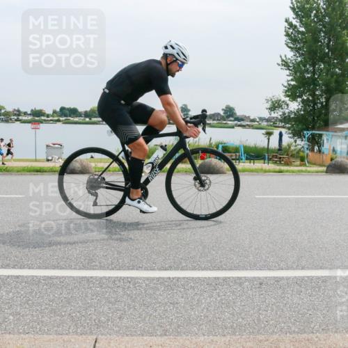 15.06.2025 - 27. Vierlanden-Triathlon H.Heesch http://msf.ph/oto/8053064 15.06.2025 11:03:51 Radfahren 51, 536 meine-sportfotos.de