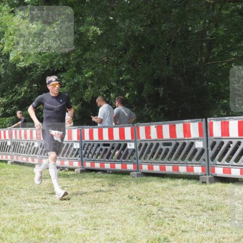 21.06.2025 - 27. Vierlanden-Triathlon KatJ http://msf.ph/oto/8053281 15.06.2025 12:23:20 Ziel 168 meine-sportfotos.de