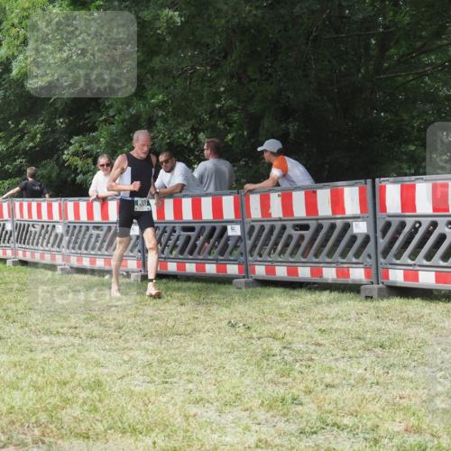 21.06.2025 - 27. Vierlanden-Triathlon KatJ http://msf.ph/oto/8053297 15.06.2025 12:24:41 Ziel 17, 866 meine-sportfotos.de