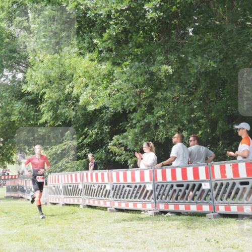 15.06.2025 - 27. Vierlanden-Triathlon KatJ http://msf.ph/oto/8053335 15.06.2025 12:27:18 Ziel 80 meine-sportfotos.de