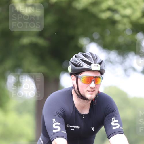 15.06.2025 - 7 Türme Triathlon Yannick Fuchs http://msf.ph/oto/8053342 15.06.2025 13:40:33 Radfahren 1200 meine-sportfotos.de
