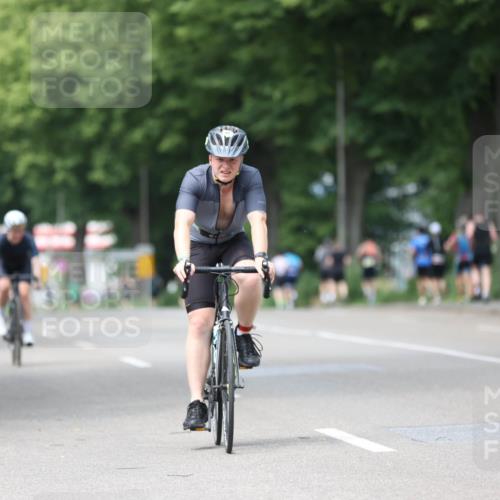 15.06.2025 - 7 Türme Triathlon Yannick Fuchs http://msf.ph/oto/8053380 15.06.2025 13:41:07 Radfahren  meine-sportfotos.de