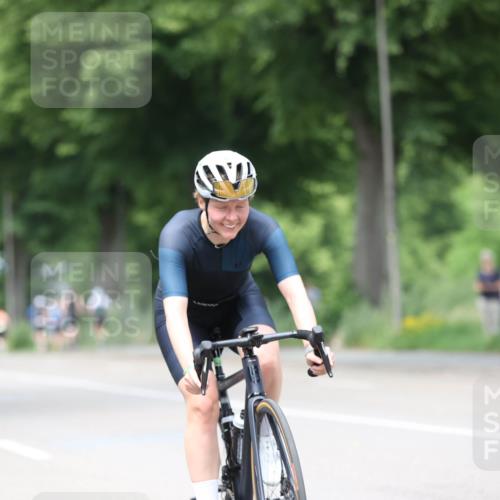 15.06.2025 - 7 Türme Triathlon Yannick Fuchs http://msf.ph/oto/8053390 15.06.2025 13:41:10 Radfahren  meine-sportfotos.de