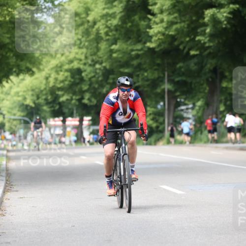 15.06.2025 - 7 Türme Triathlon Yannick Fuchs http://msf.ph/oto/8053410 15.06.2025 13:41:31 Radfahren  meine-sportfotos.de