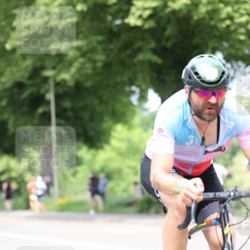 15.06.2025 - 7 Türme Triathlon Yannick Fuchs http://msf.ph/oto/8053441 15.06.2025 13:42:01 Radfahren  meine-sportfotos.de