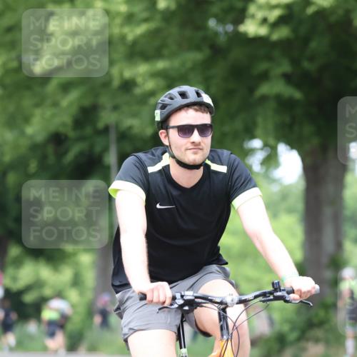 15.06.2025 - 7 Türme Triathlon Yannick Fuchs http://msf.ph/oto/8053463 15.06.2025 13:42:27 Radfahren  meine-sportfotos.de