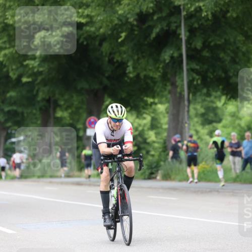 15.06.2025 - 7 Türme Triathlon Yannick Fuchs http://msf.ph/oto/8053468 15.06.2025 13:42:31 Radfahren  meine-sportfotos.de
