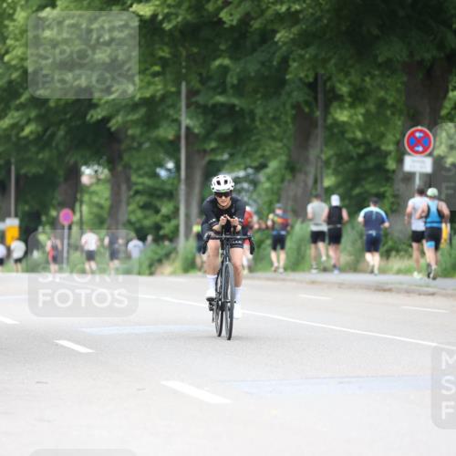 15.06.2025 - 7 Türme Triathlon Yannick Fuchs http://msf.ph/oto/8053492 15.06.2025 13:42:46 Radfahren  meine-sportfotos.de