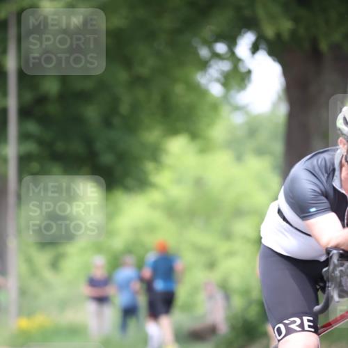 15.06.2025 - 7 Türme Triathlon Yannick Fuchs http://msf.ph/oto/8053532 15.06.2025 13:43:20 Radfahren  meine-sportfotos.de