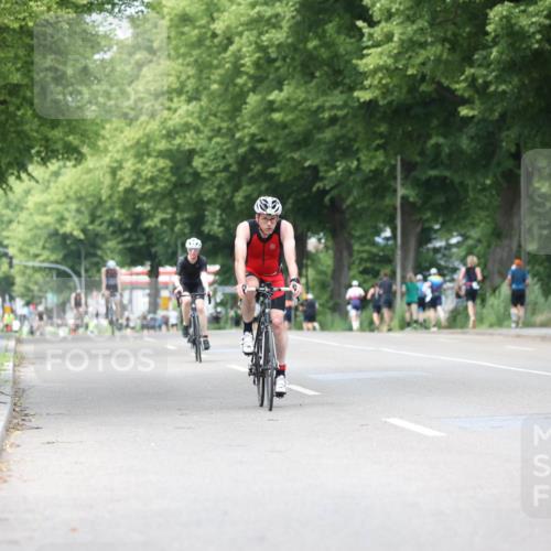 15.06.2025 - 7 Türme Triathlon Yannick Fuchs http://msf.ph/oto/8053556 15.06.2025 13:43:34 Radfahren  meine-sportfotos.de