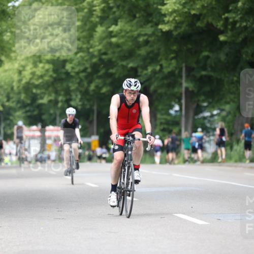15.06.2025 - 7 Türme Triathlon Yannick Fuchs http://msf.ph/oto/8053558 15.06.2025 13:43:34 Radfahren  meine-sportfotos.de